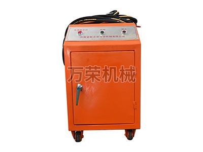 環槽鉚釘機